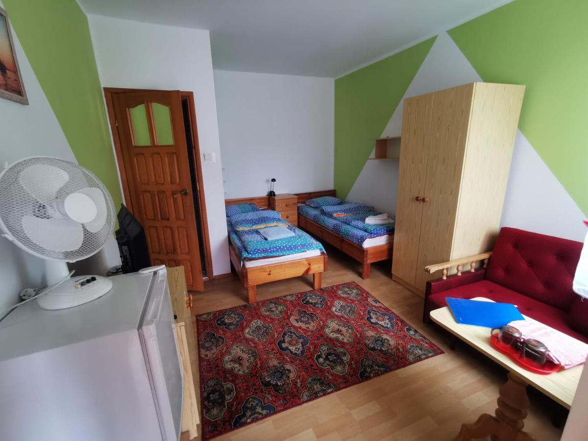 Dom Wczasowy Maja Dźwirzyno Exterior foto