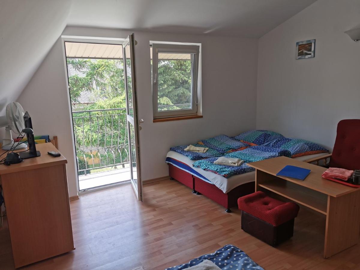 Dom Wczasowy Maja Dźwirzyno Exterior foto