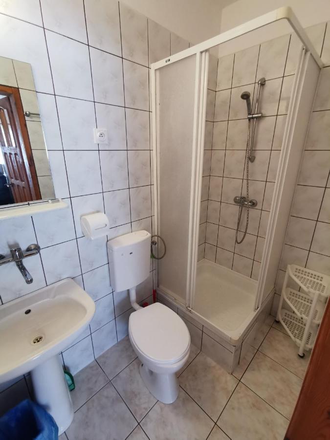 Dom Wczasowy Maja Dźwirzyno Exterior foto