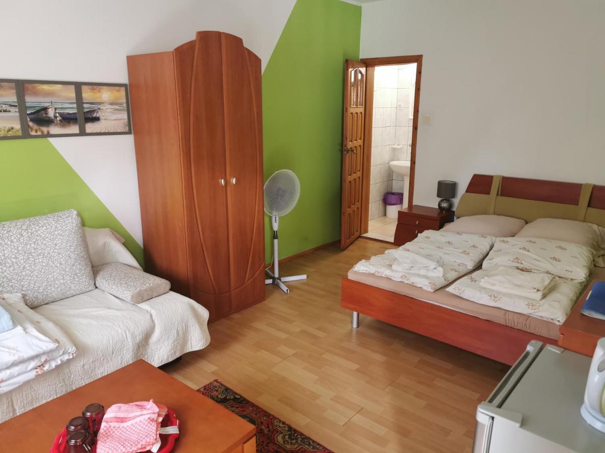 Dom Wczasowy Maja Dźwirzyno Habitación foto