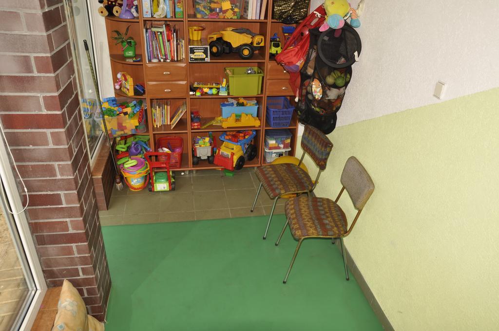 Dom Wczasowy Maja Dźwirzyno Exterior foto